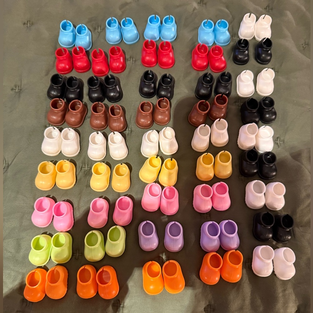 Brand New Set of 45 Pairs of Assorted Labubu BIE/MAC Hard Plastic Shoes